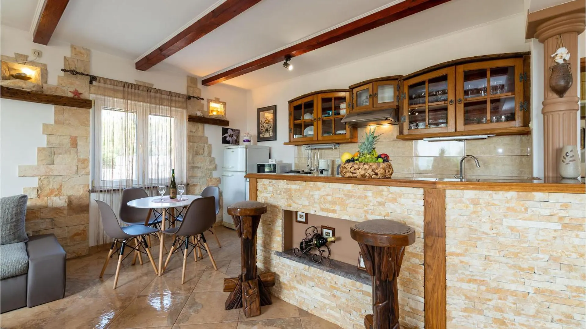 Amazing Apartment In Rovanjska - Jasenice