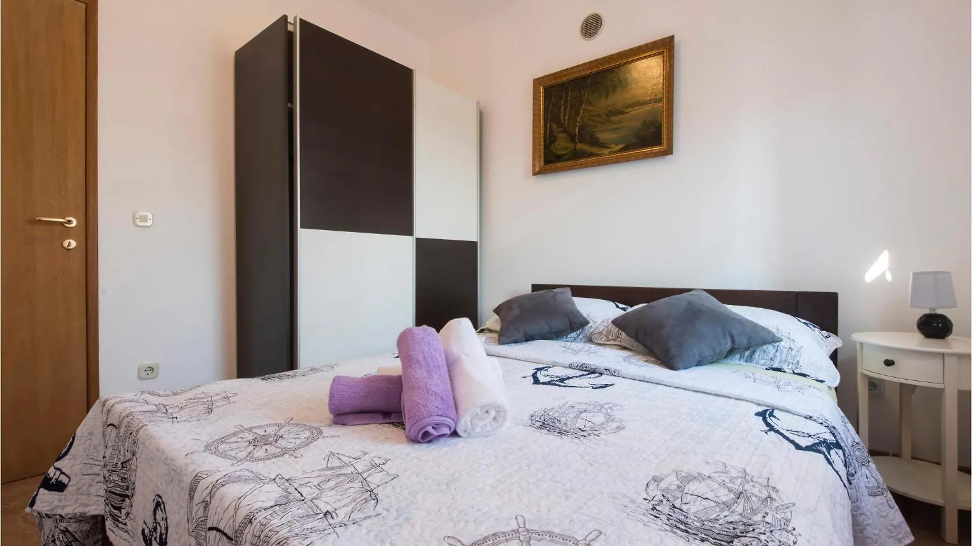 Amazing Apartment In Rovanjska - Jasenice 0*,